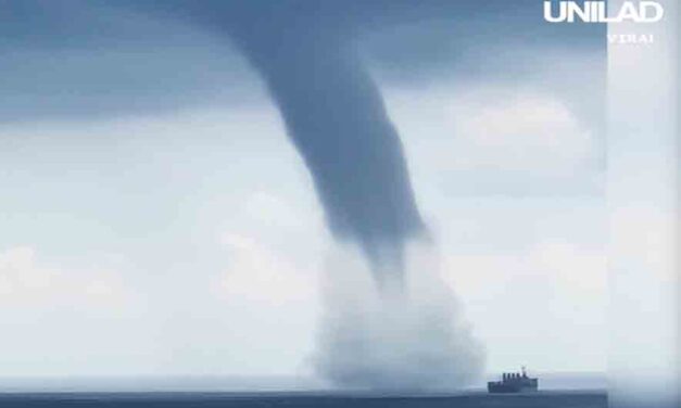 Tornado marino, la ola más grande del mundo y más – Lo mejor del Internet